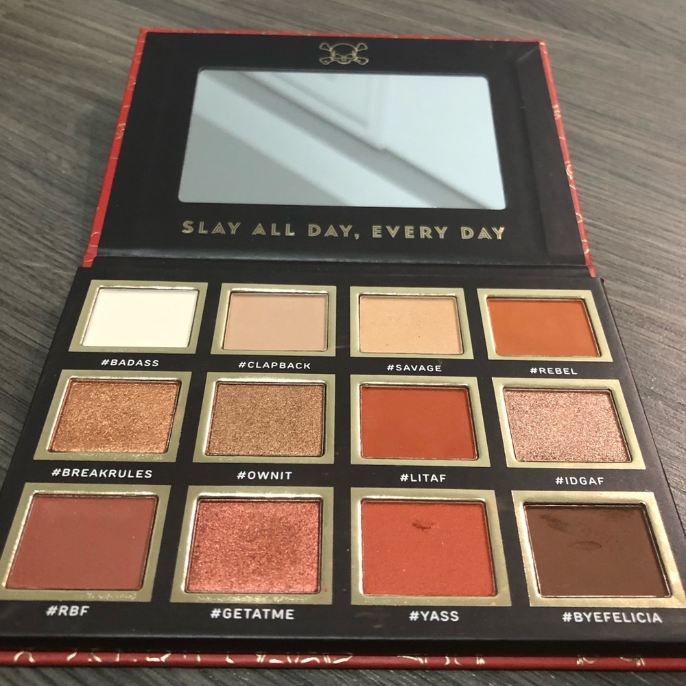 Eyeshadow! - Picture 3 of 4